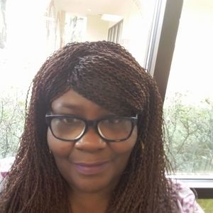 Meet your Posher, Ermalinda